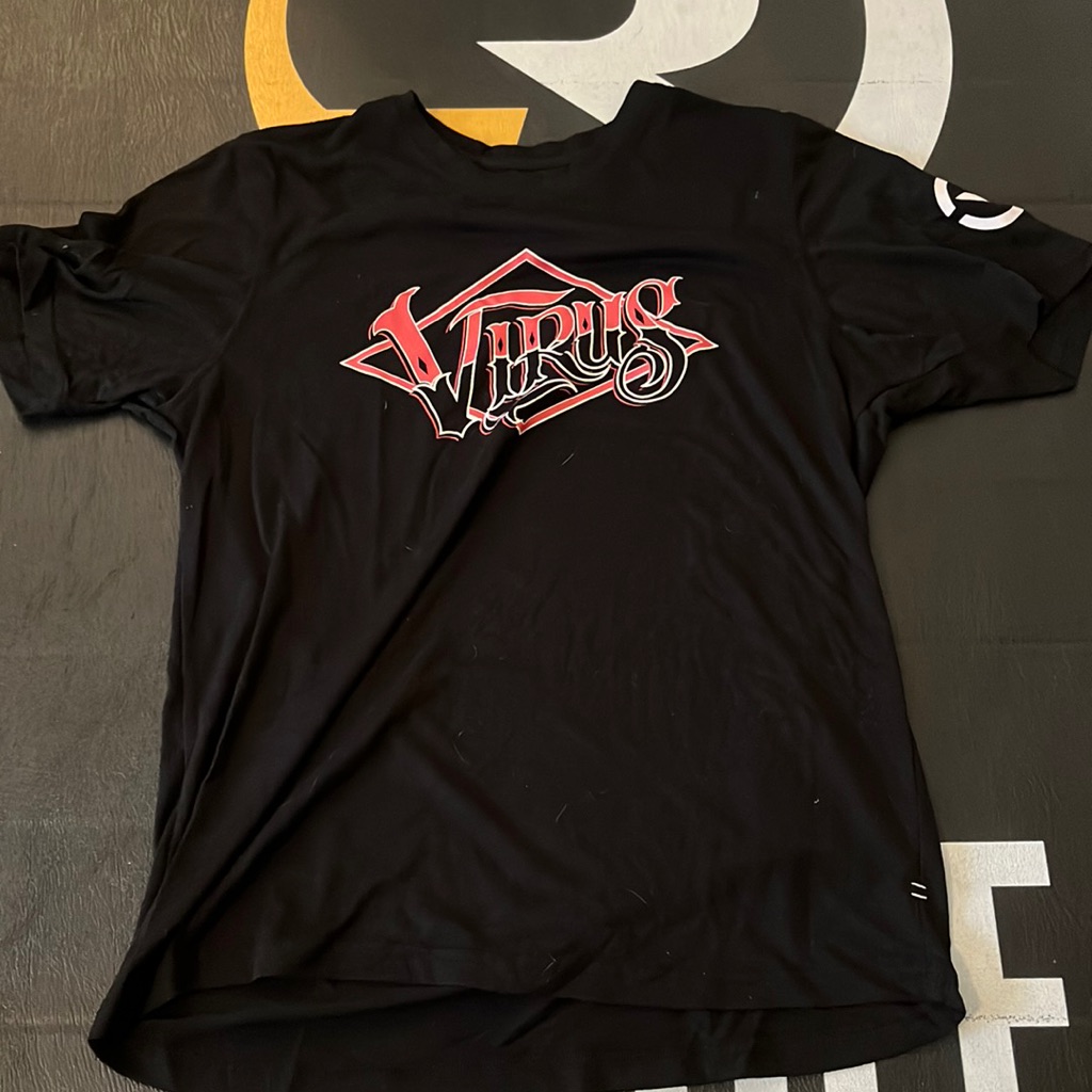 Virus Performance Tee